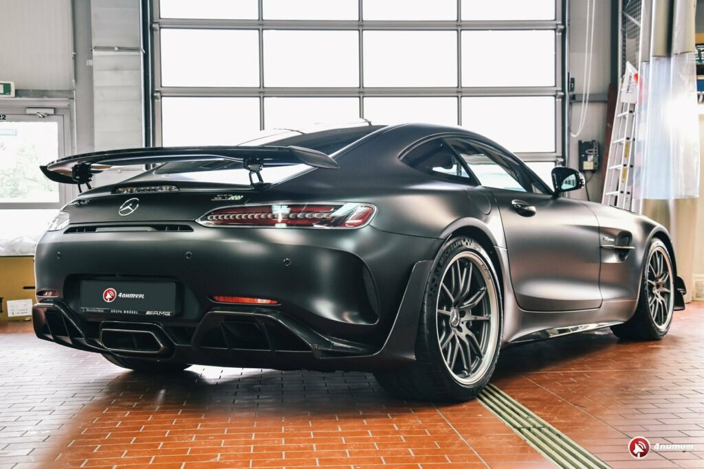 powłoki ceramiczne na lakier samochodu