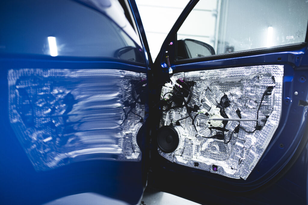 Cisza wewnątrz auta